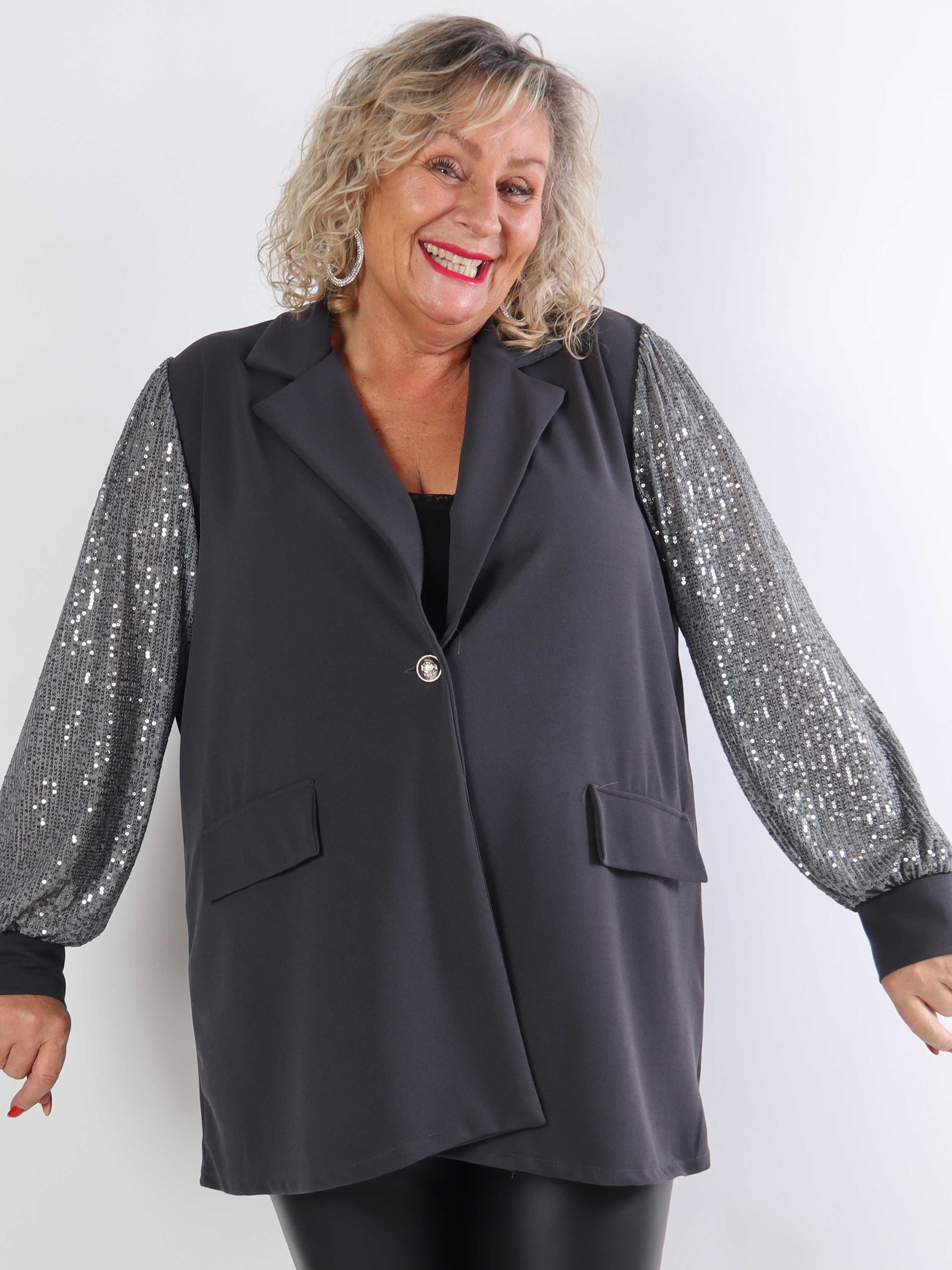 Kata - Oversized kavaj med paljettärmar